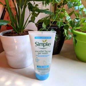 NEW Simple Water Boost Micellar Facial Gel Wash